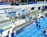 中国厨都酒店不锈钢设备展会盛大开幕，上千酒店好色先生TV污视频设备厂家云集，现场惊现机器人厨师
